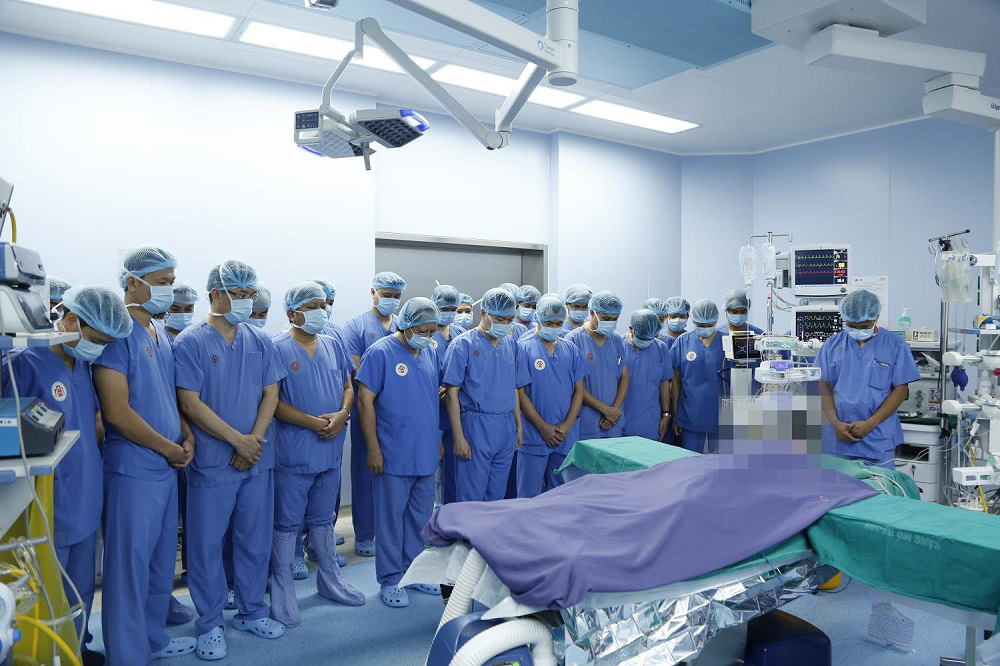 Gia đ&igrave;nh người hiến tim muốn t&igrave;m người được gh&eacute;p tim: Gi&aacute;m đốc BV Việt Đức n&oacute;i g&igrave;? - Ảnh 2.