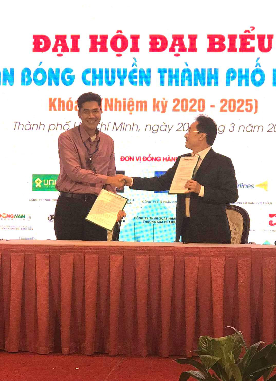Cựu tư lệnh ng&agrave;nh du lịch đắc cử chủ tịch Li&ecirc;n đo&agrave;n b&oacute;ng chuyền - Ảnh 2.
