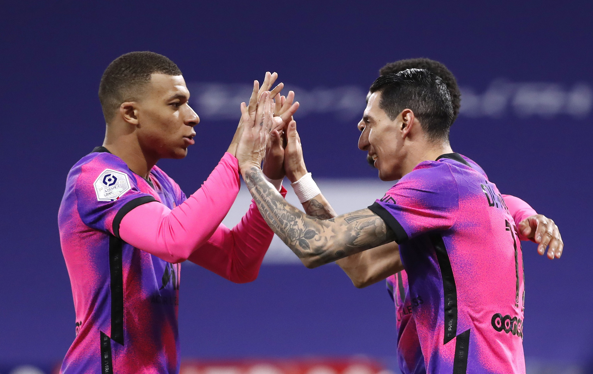 Mbappe lập cú đúp, PSG đả bại kình địch, chiếm ngôi đầu Ligue 1 - Ảnh 6.