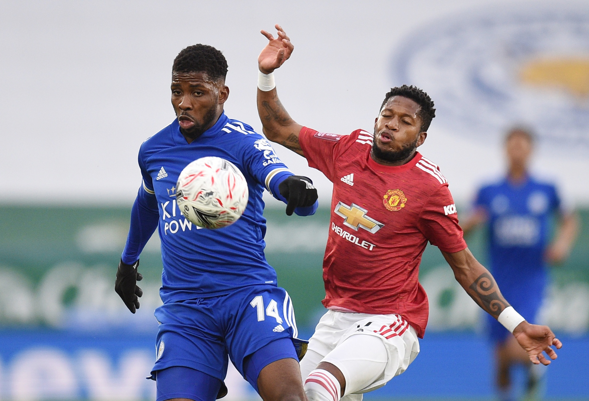Tứ kết FA Cup: Công cùn thủ kém, Man United thua Leicester tan tác