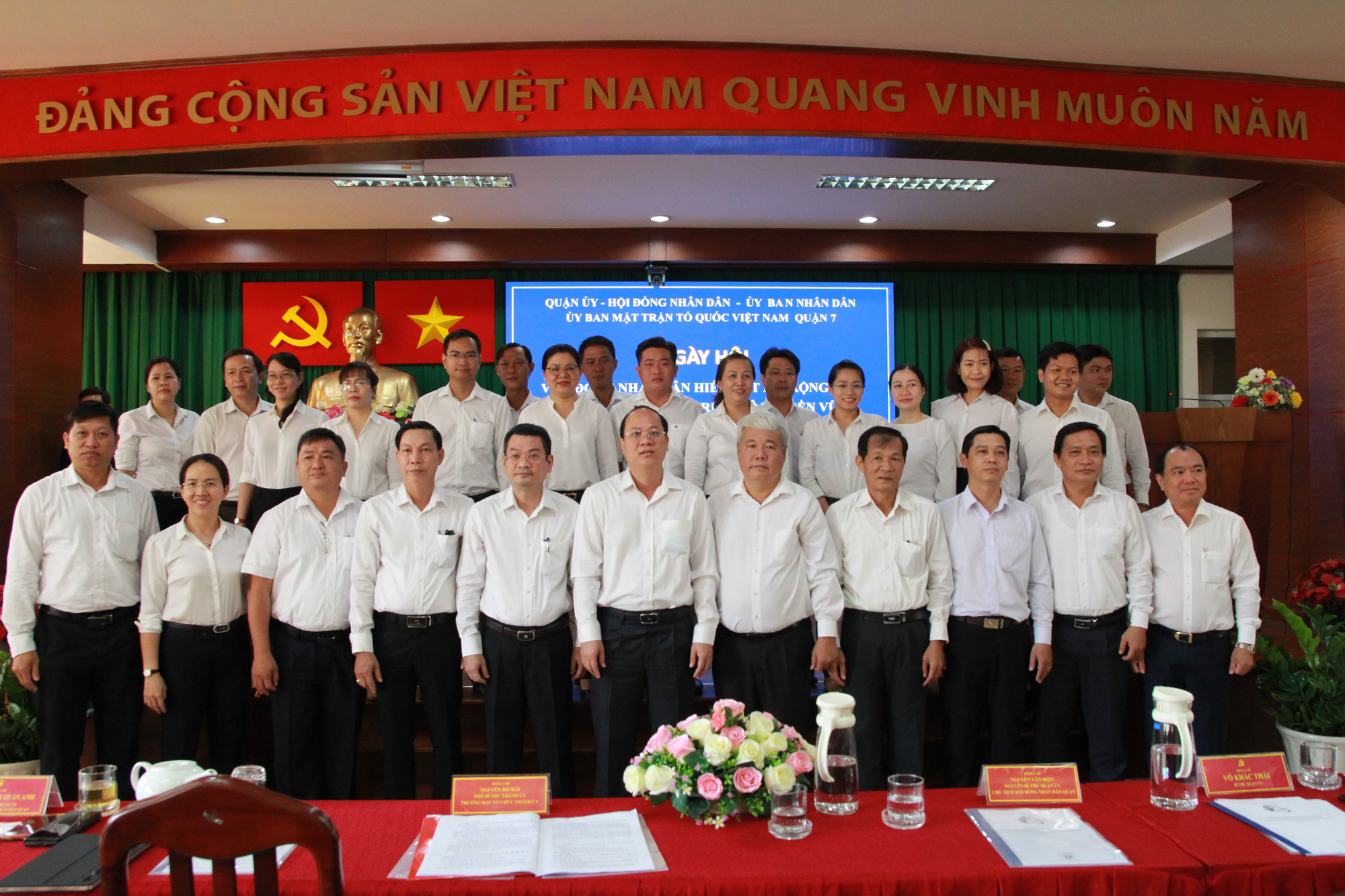 Quận 7 tổ chức ngày hội hiến đất mở rộng hẻm