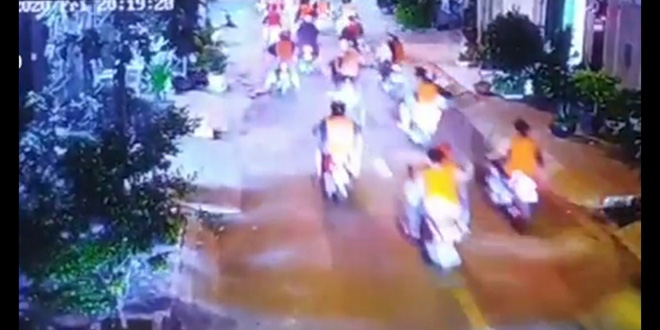 V&igrave; sao c&ocirc;ng an điều tra ri&ecirc;ng 4 đối tượng trong băng &aacute;o cam? - Ảnh 4.