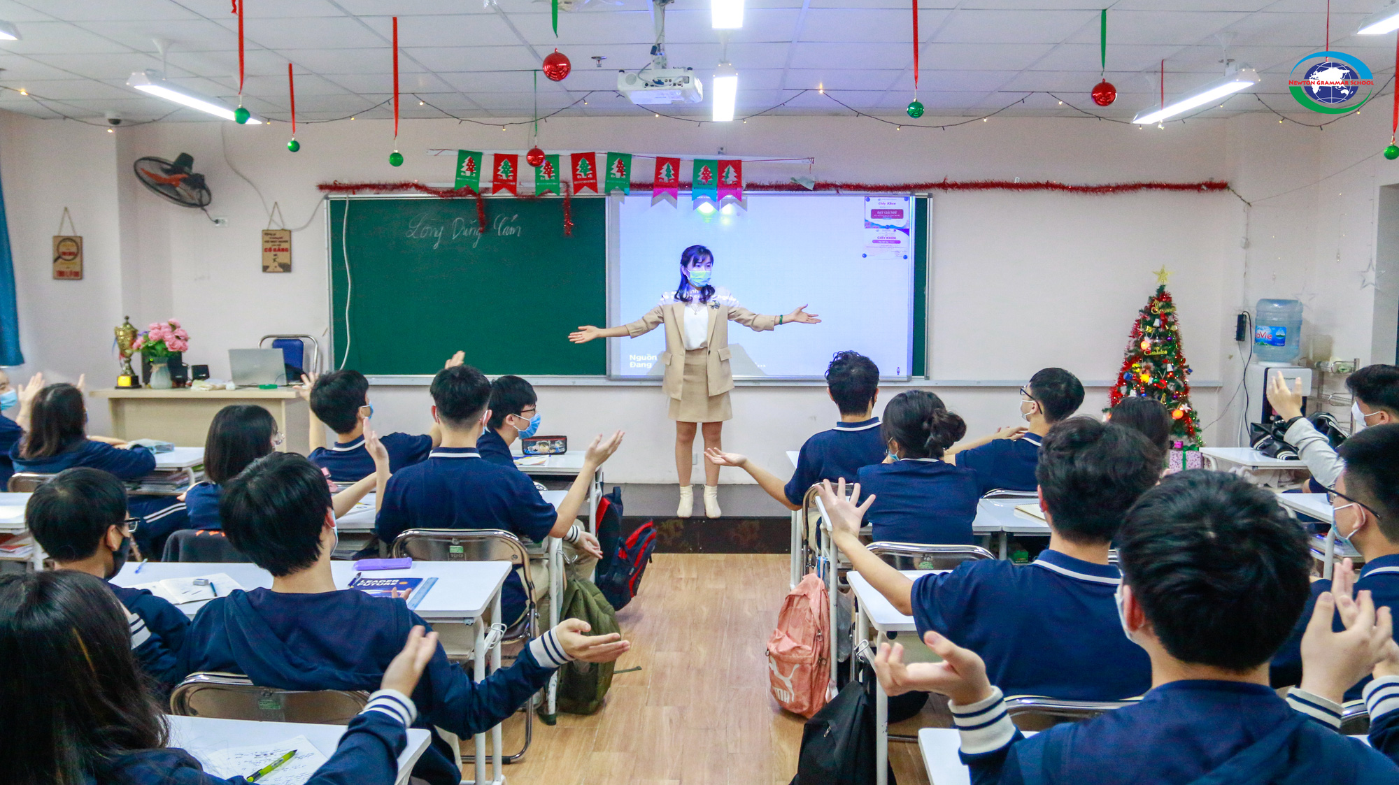 Cảm hứng sống đẹp của người h&ugrave;ng Nguyễn Ngọc Mạnh được đưa v&agrave;o b&agrave;i học kỹ năng sống của học sinh thủ đ&ocirc; - Ảnh 2.
