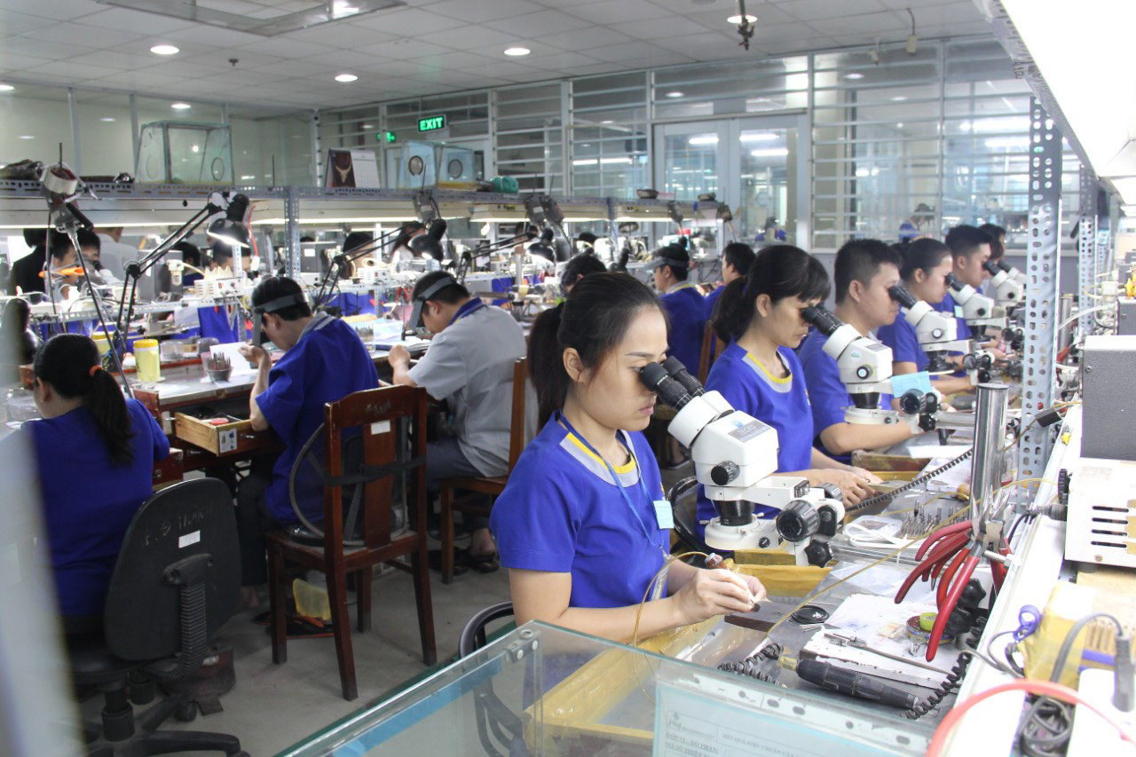 ĐÃI NGỘ THỎA ĐÁNG LAO ĐỘNG NỮ (*): Tạo cơ hội thăng tiến - Ảnh 1.