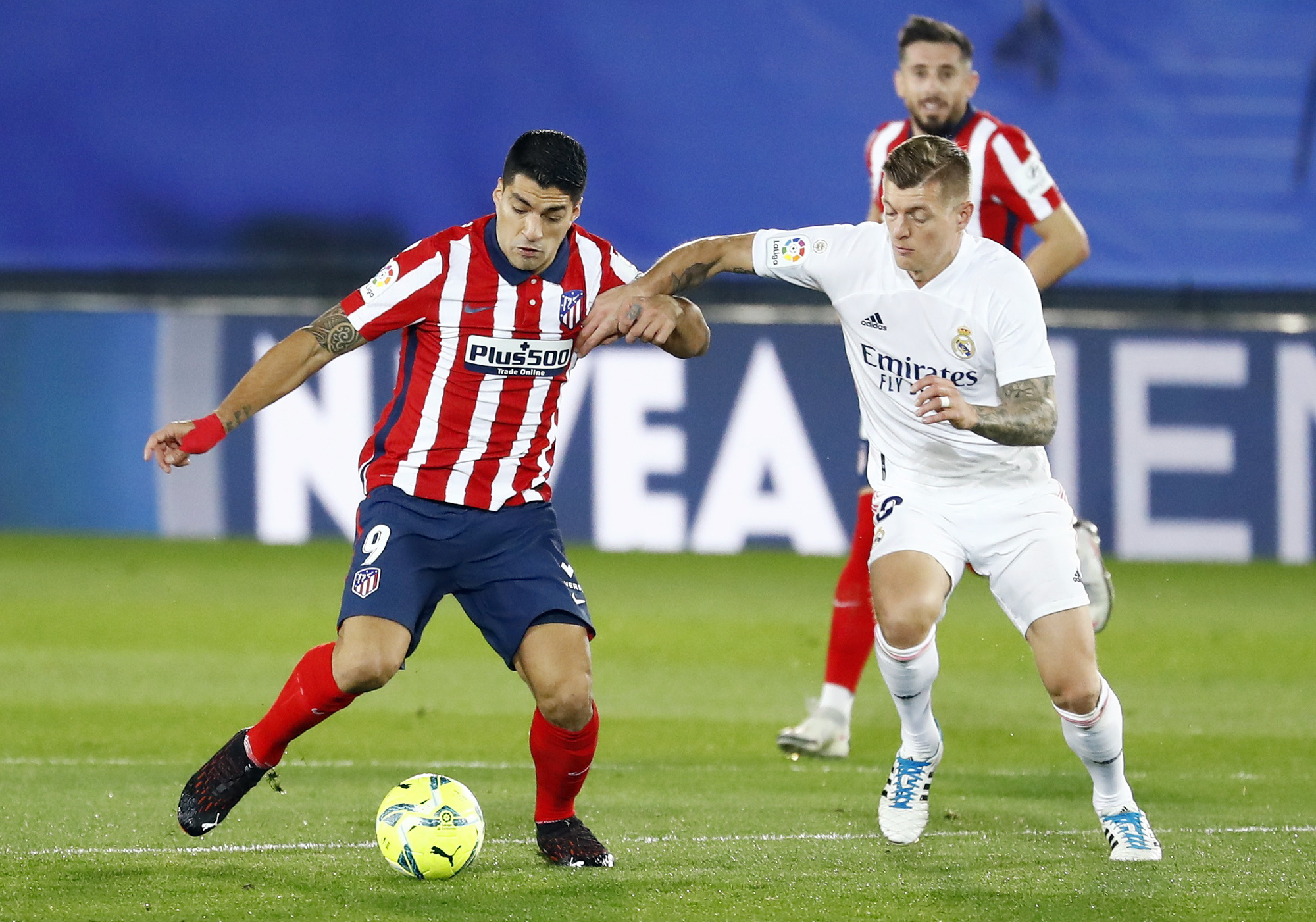 Nóng derby Madrid, chờ màn đại chiến hai "số 9"
