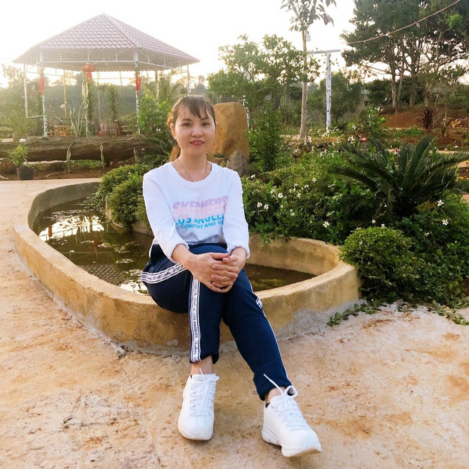 Ph&aacute;i đẹp đầu tư chứng kho&aacute;n, l&agrave;m gi&agrave;u từ tiền nh&agrave;n rỗi - Ảnh 1.
