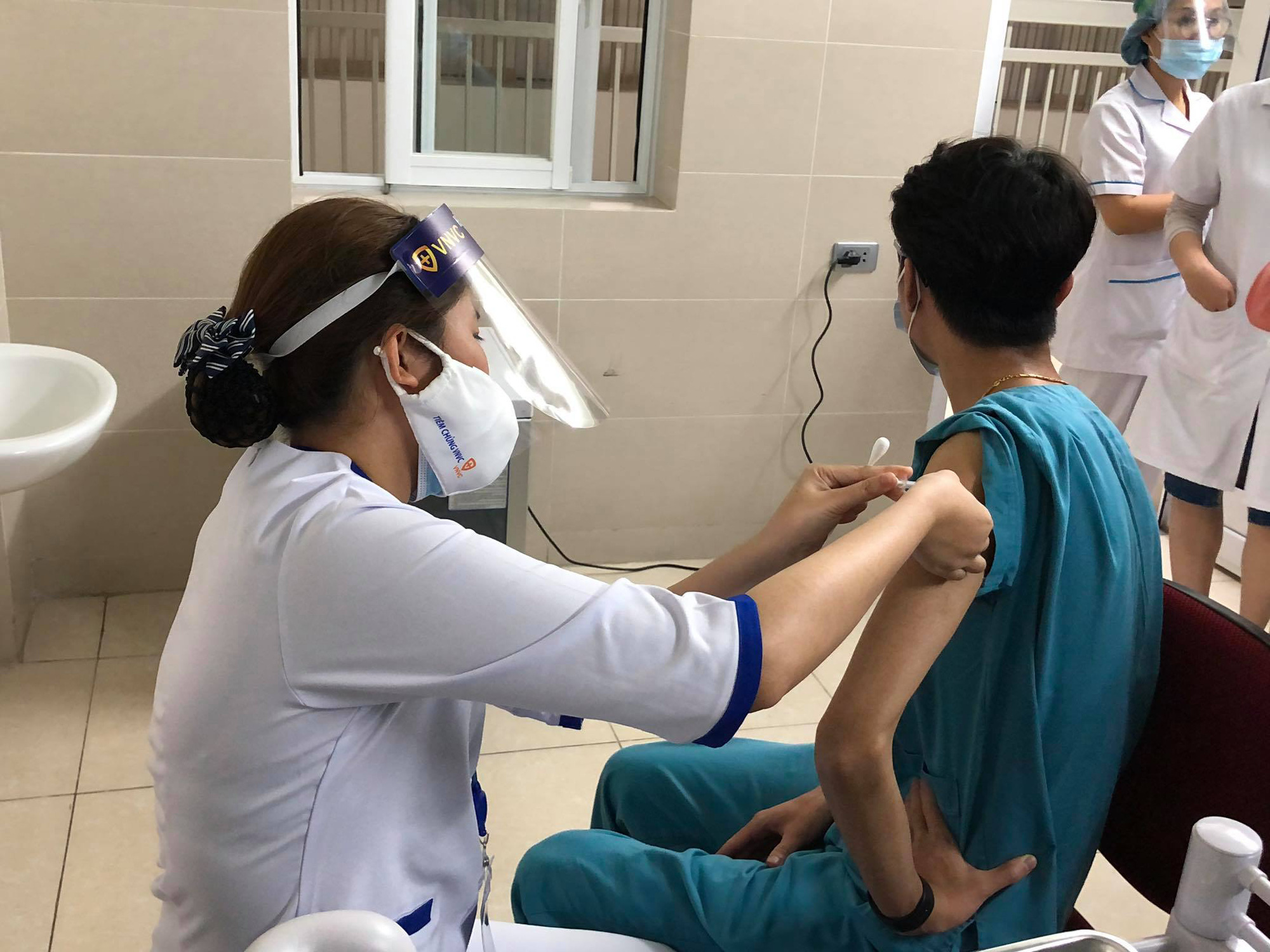 Chiều 9-3, thêm 2 ca Covid-19 ở Tiền Giang và Hải Dương - Ảnh 2.