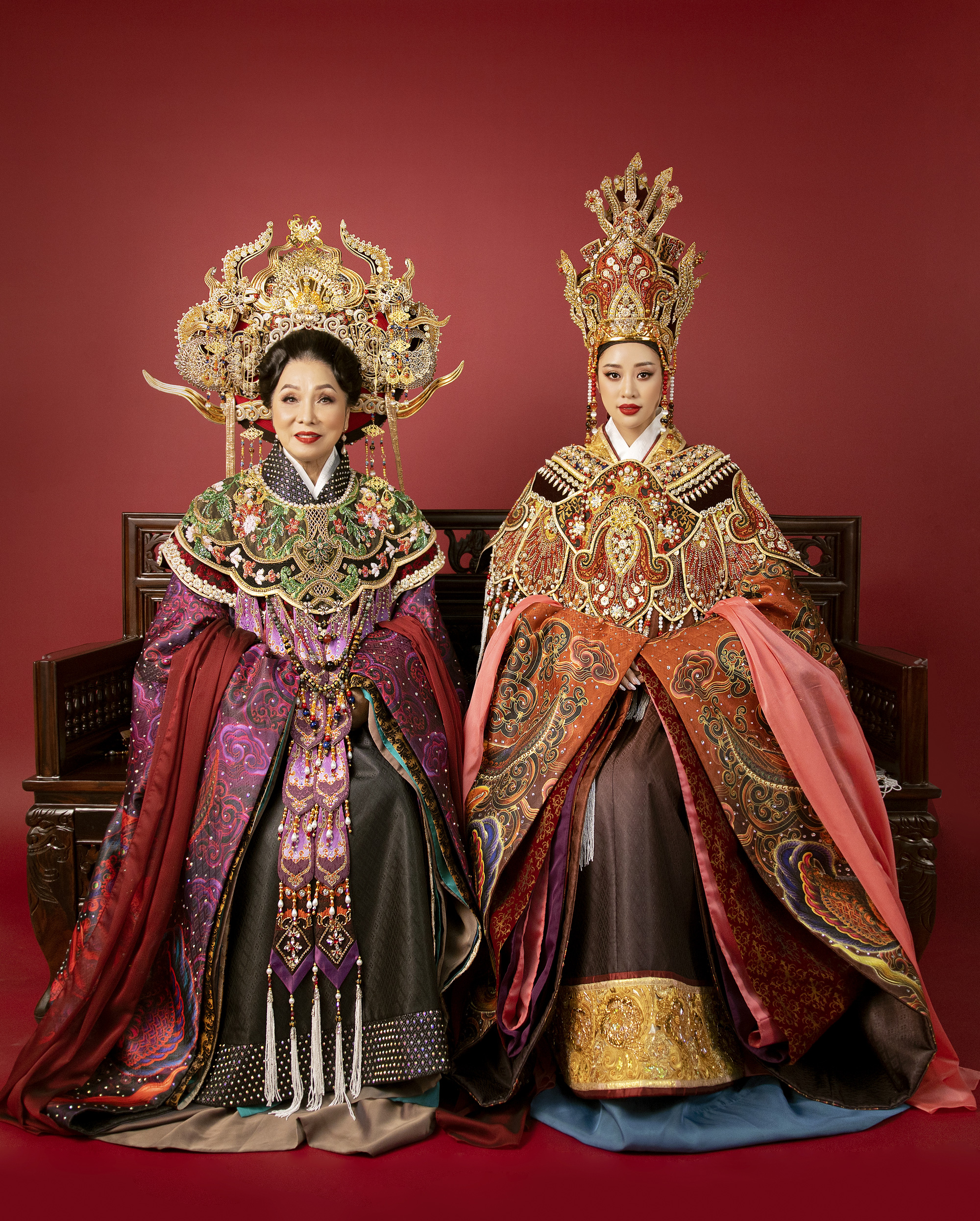 Hoa hậu Khánh Vân hoá thân thành Thái hậu Dương Vân Nga - Ảnh 1.
