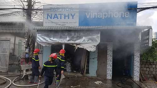 Cháy cửa hàng tạp hoá, thiệt hại nửa tỉ đồng