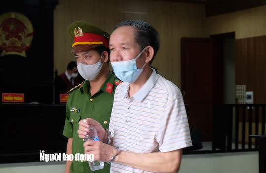 C&oacute; nhiều t&igrave;nh tiết giảm nhẹ, cựu ph&oacute; Chủ tịch HĐND thị x&atilde; Nghi Sơn bị đề nghị 24-30 th&aacute;ng t&ugrave; - Ảnh 1.