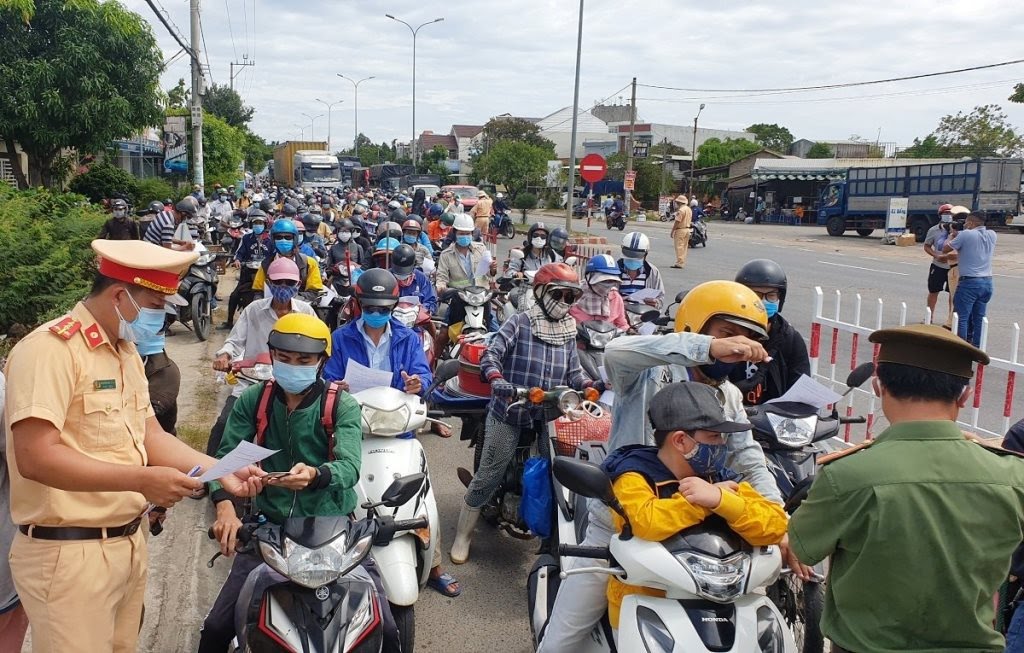 Quảng Nam chính thức nới lỏng đi lại với Đà Nẵng