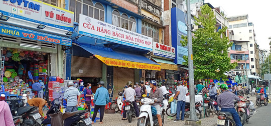 Những h&igrave;nh ảnh lạ m&agrave; rất quen ng&agrave;y đầu ti&ecirc;n TP HCM mở cửa - Ảnh 14.