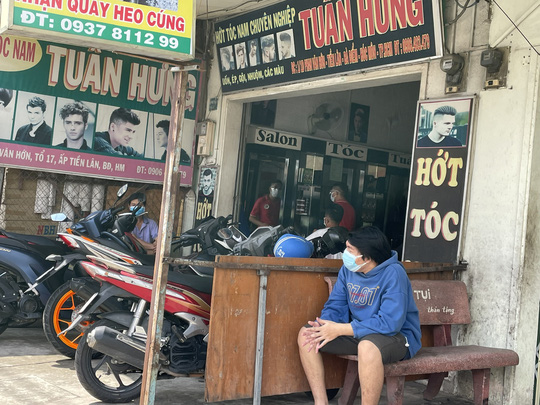 Những h&igrave;nh ảnh lạ m&agrave; rất quen ng&agrave;y đầu ti&ecirc;n TP HCM mở cửa - Ảnh 27.