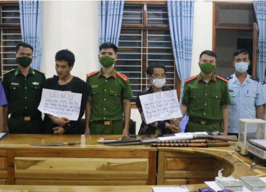 “Thủ” 2 khẩu súng cùng 67 viên đạn để "ôm" 2 bánh heroin và 6.500 viên ma túy tổng hợp