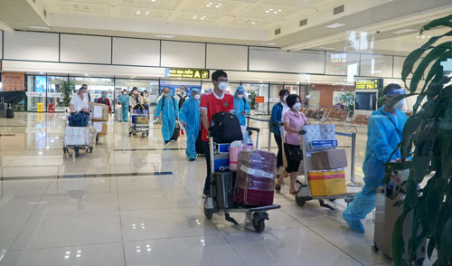 Gỡ quy định cách ly tập trung người đến từ TP HCM