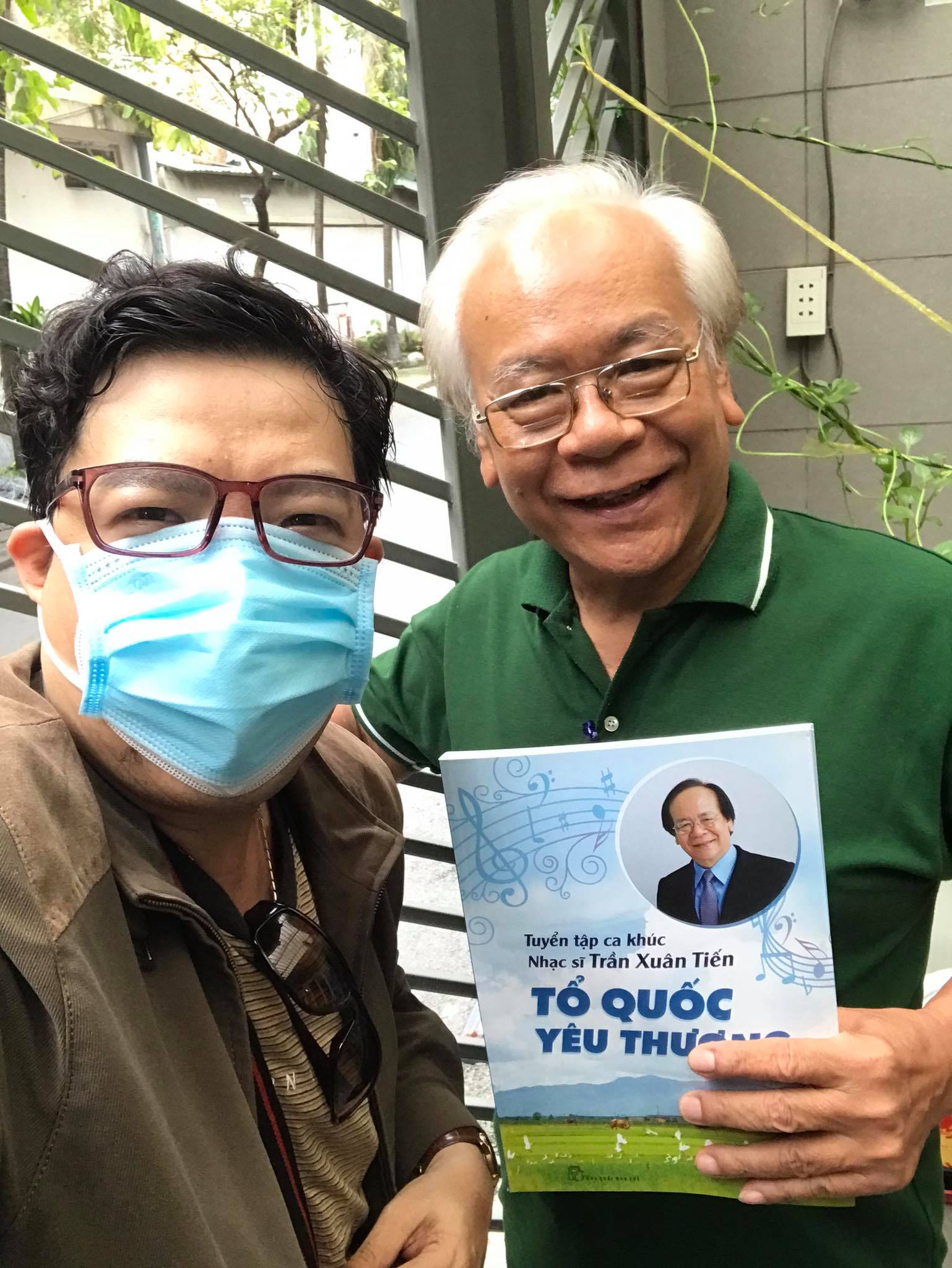 Nhạc sĩ Trần Xu&acirc;n Tiến ra mắt tuyển tập Tổ quốc y&ecirc;u thương - Ảnh 3.