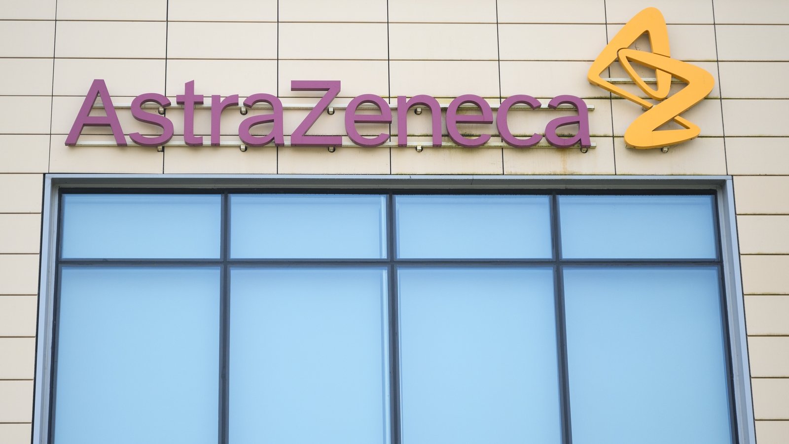 AstraZeneca tung thuốc trị Covid-19 mới, "giảm 67% nguy cơ bệnh trở nặng"