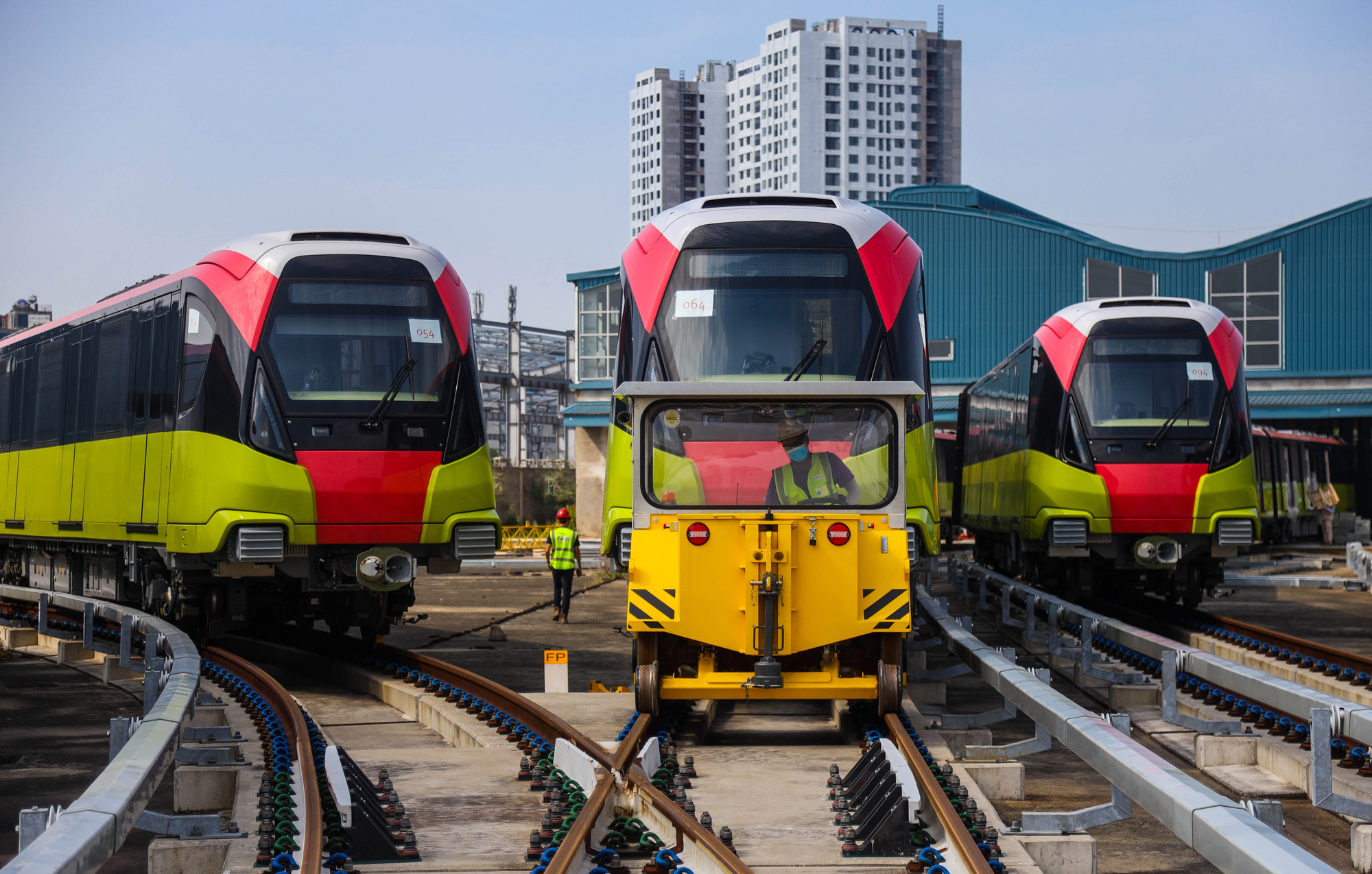 Cận cảnh 10 đo&agrave;n t&agrave;u tuyến Metro Nhổn - ga H&agrave; Nội sẵn s&agrave;ng chạy thử nghiệm - Ảnh 2.