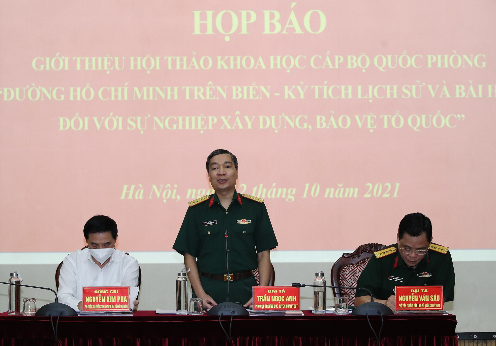 Hội thảo khoa học đường Hồ Ch&iacute; Minh tr&ecirc;n biển - Ảnh 1.