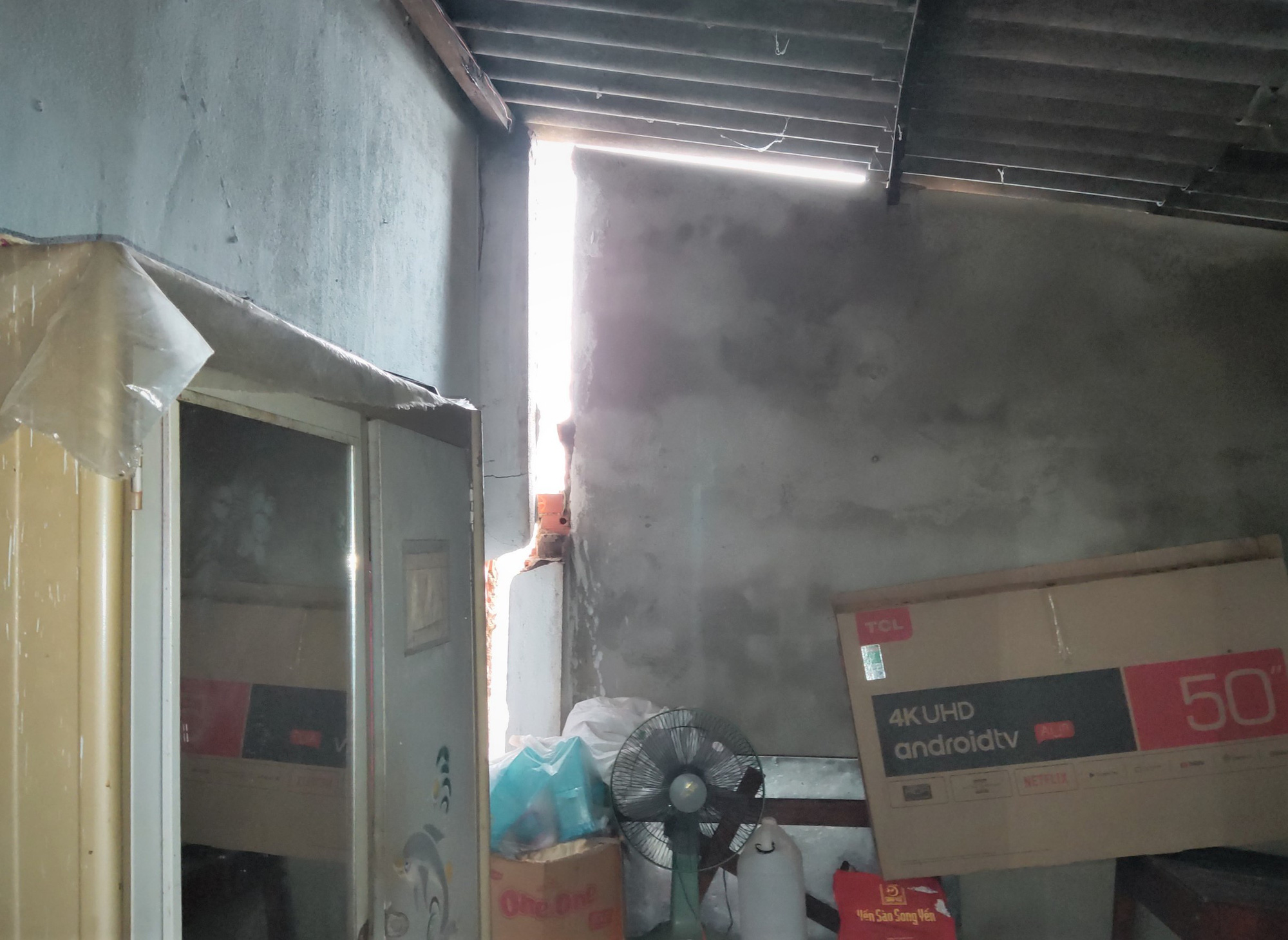 Sụt lún đất uy hiếp một số hộ dân tại TP Bảo Lộc - Ảnh 7.