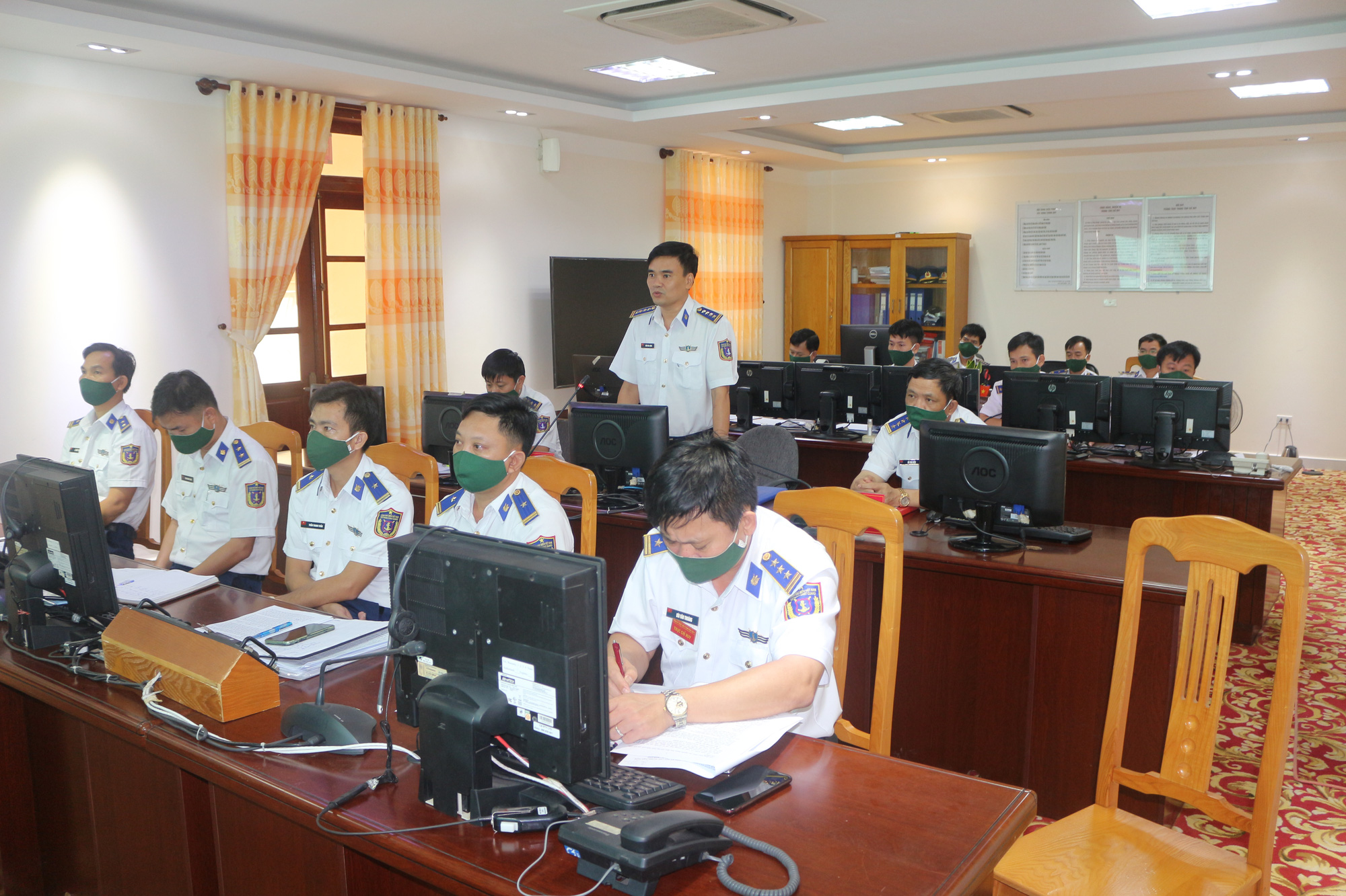 Cảnh s&aacute;t biển 4 tổ chức r&uacute;t kinh nghiệm c&ocirc;ng t&aacute;c ph&ograve;ng, chống IUU - Ảnh 5.