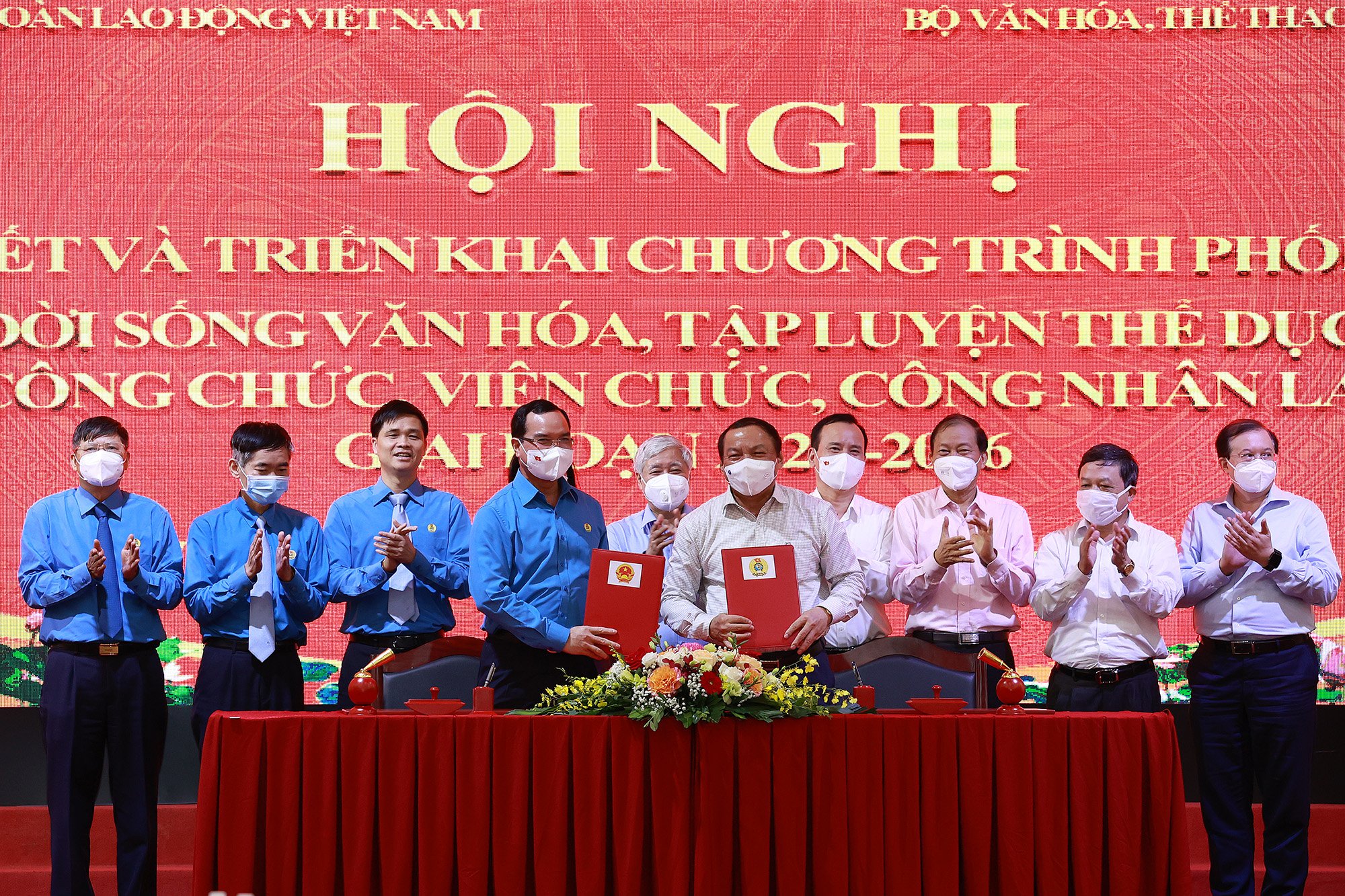 Vẫn c&ograve;n chủ doanh nghiệp bỏ mặc người lao động trong kh&oacute; khăn - Ảnh 4.