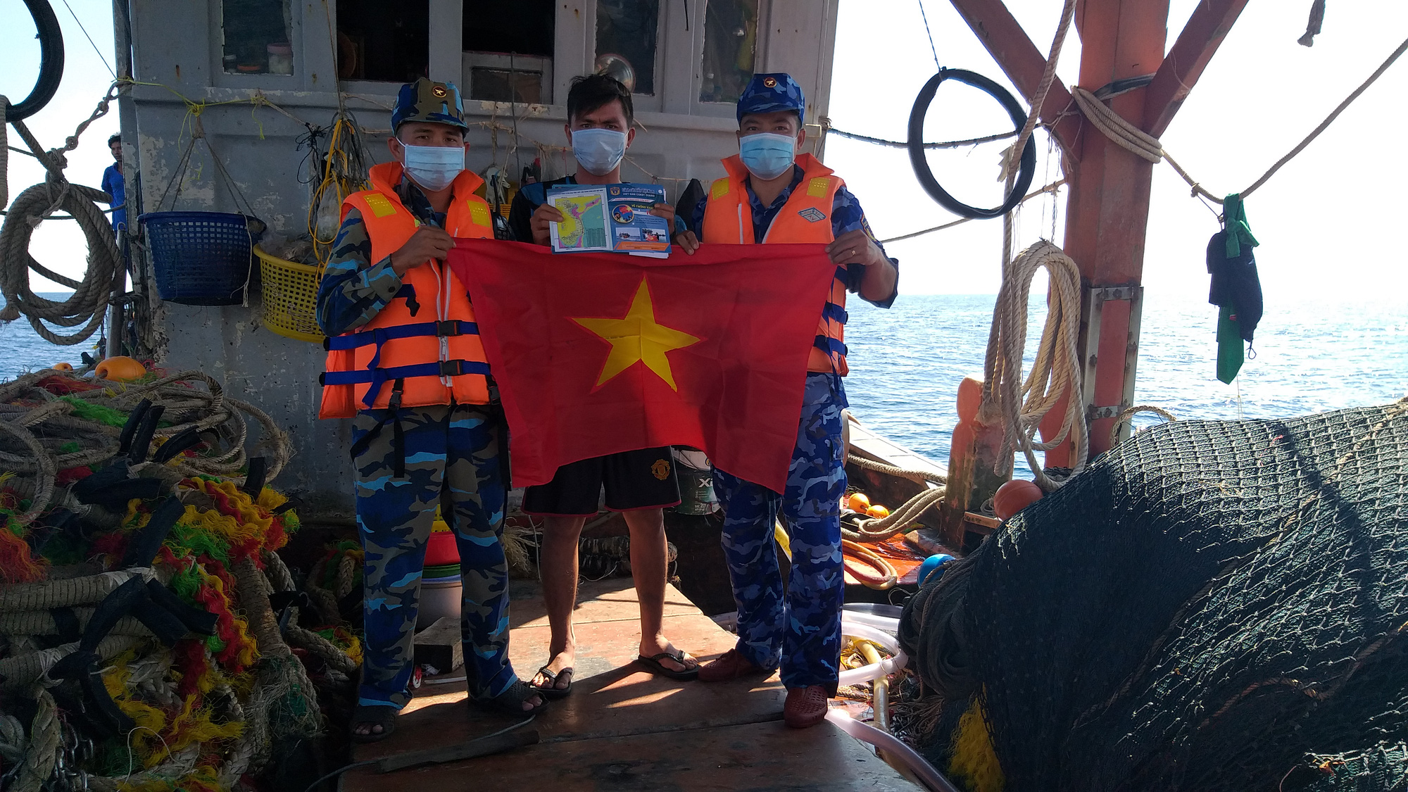 Cảnh s&aacute;t biển 4 tổ chức r&uacute;t kinh nghiệm c&ocirc;ng t&aacute;c ph&ograve;ng, chống IUU - Ảnh 4.