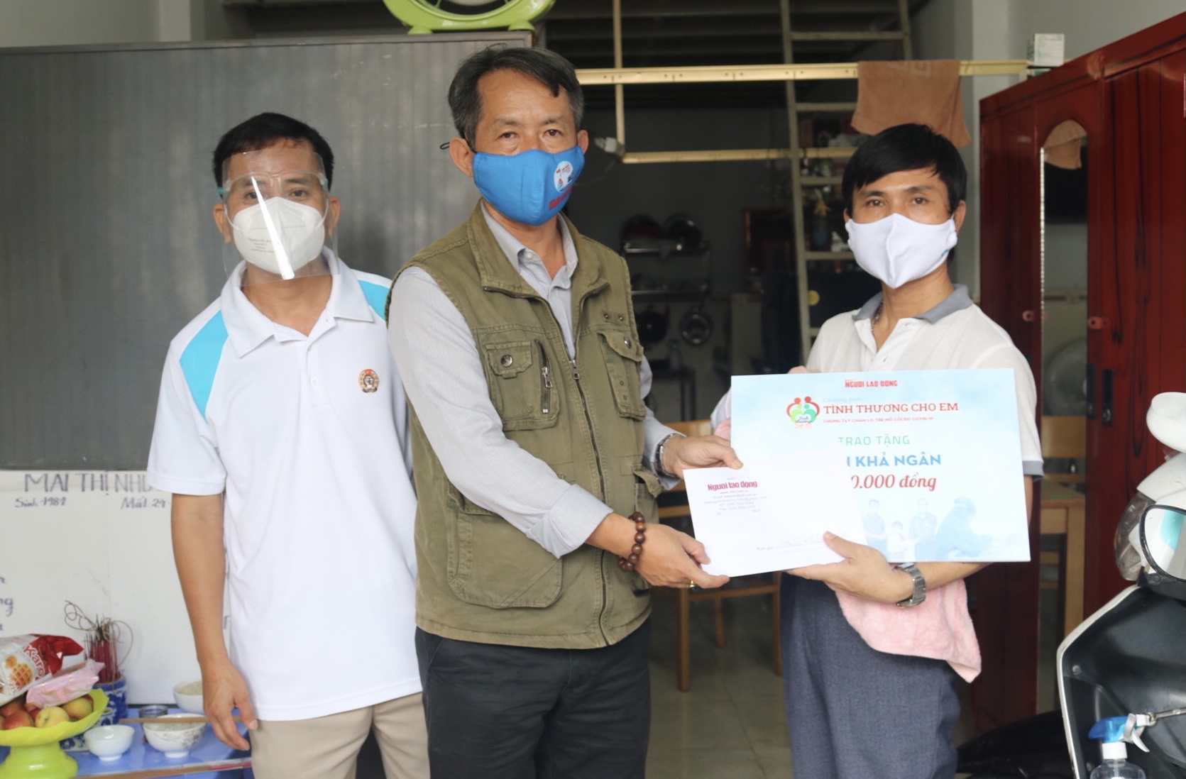 Chương tr&igrave;nh T&igrave;nh thương cho em đến với trẻ mồ c&ocirc;i quận 12 - Ảnh 3.
