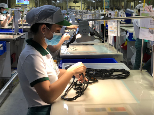Nỗ lực giữ ch&acirc;n người lao động - Ảnh 1.