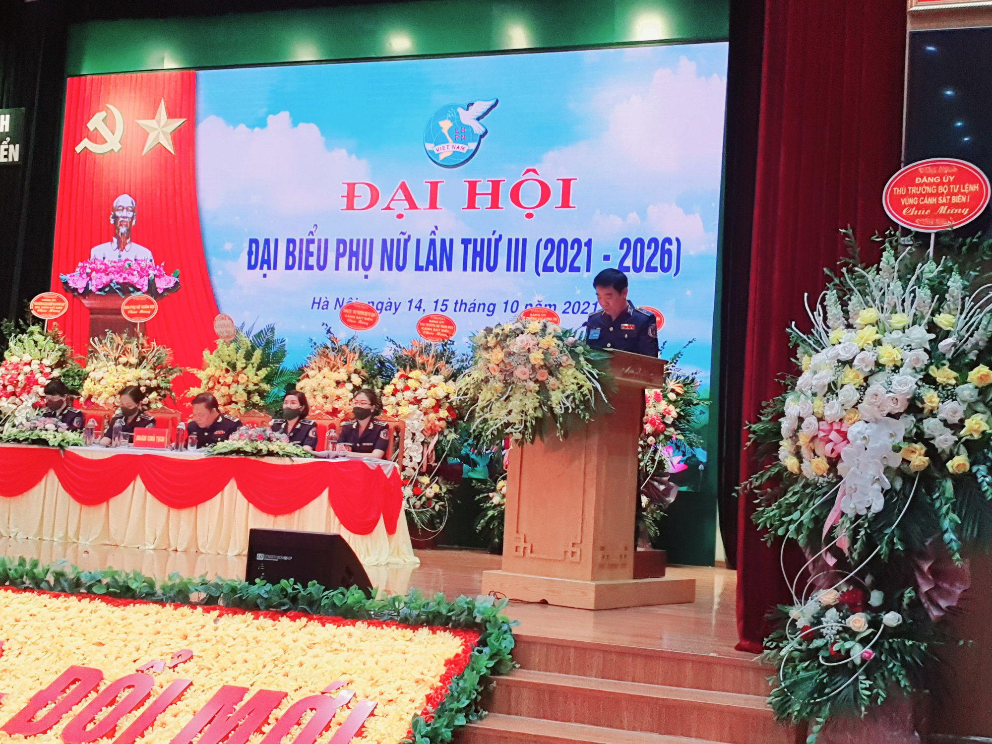 Xây dựng người phụ nữ Cảnh sát biển "Bản lĩnh, trí tuệ, kỷ cương, nhân ái"