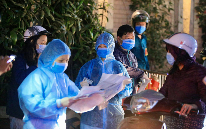 Hà Nội phát hiện 15 ca dương tính SARS-CoV-2, 5 người về từ vùng có dịch