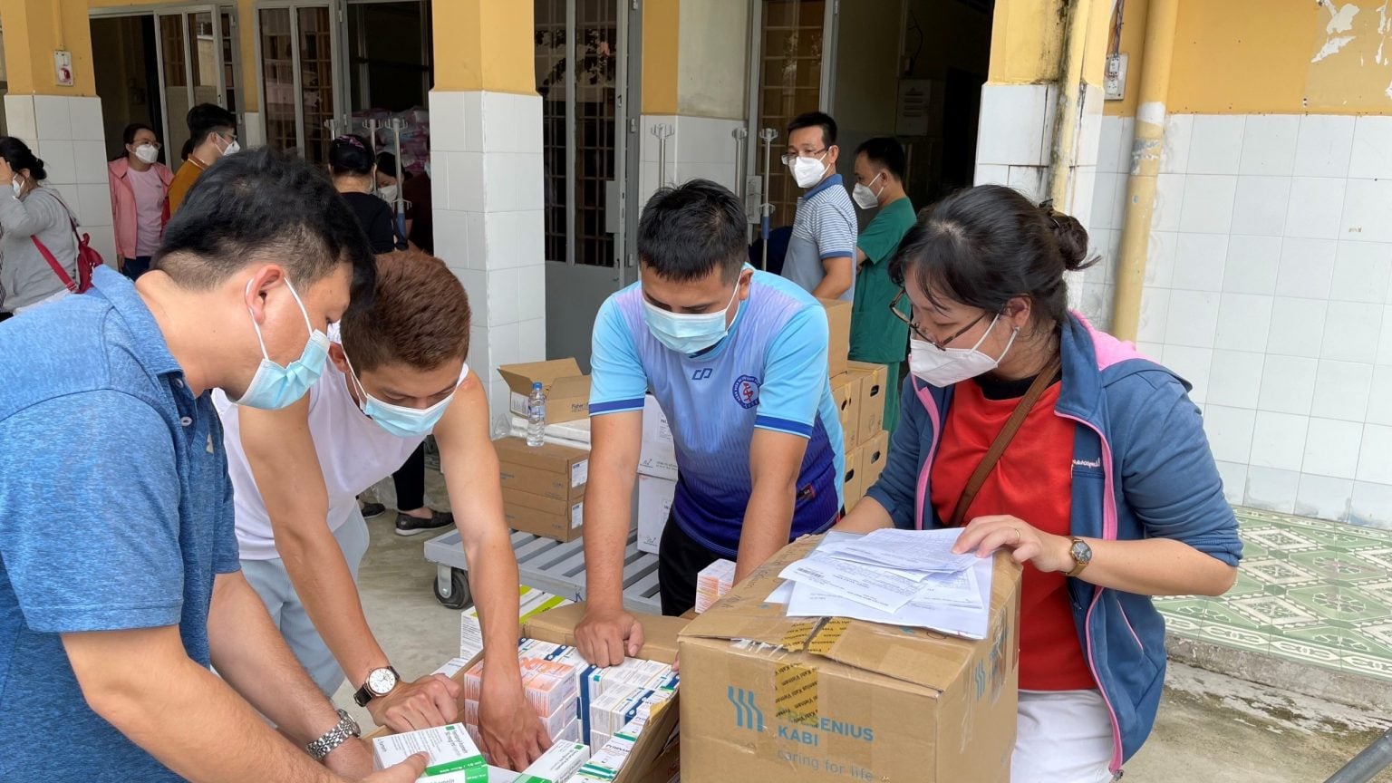Bệnh viện Bệnh Nhiệt đới TP HCM chi viện Bệnh viện Điều trị Covid-19 tỉnh Sóc Trăng - Ảnh 3.
