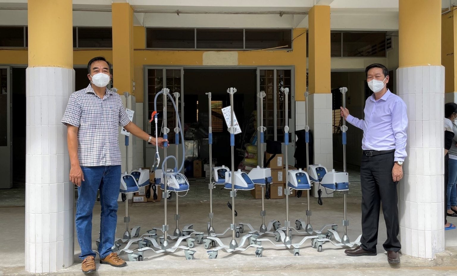 Bệnh viện Bệnh Nhiệt đới TP HCM chi viện Bệnh viện Điều trị Covid-19 tỉnh Sóc Trăng - Ảnh 2.