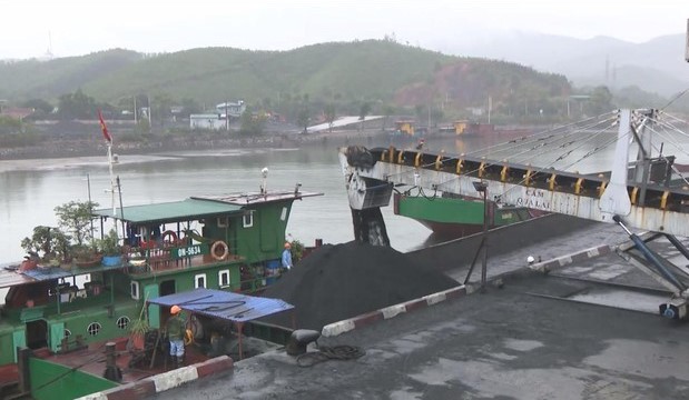 Bắt 4 cán bộ, nhân viên Công ty Tuyển than Hòn Gai