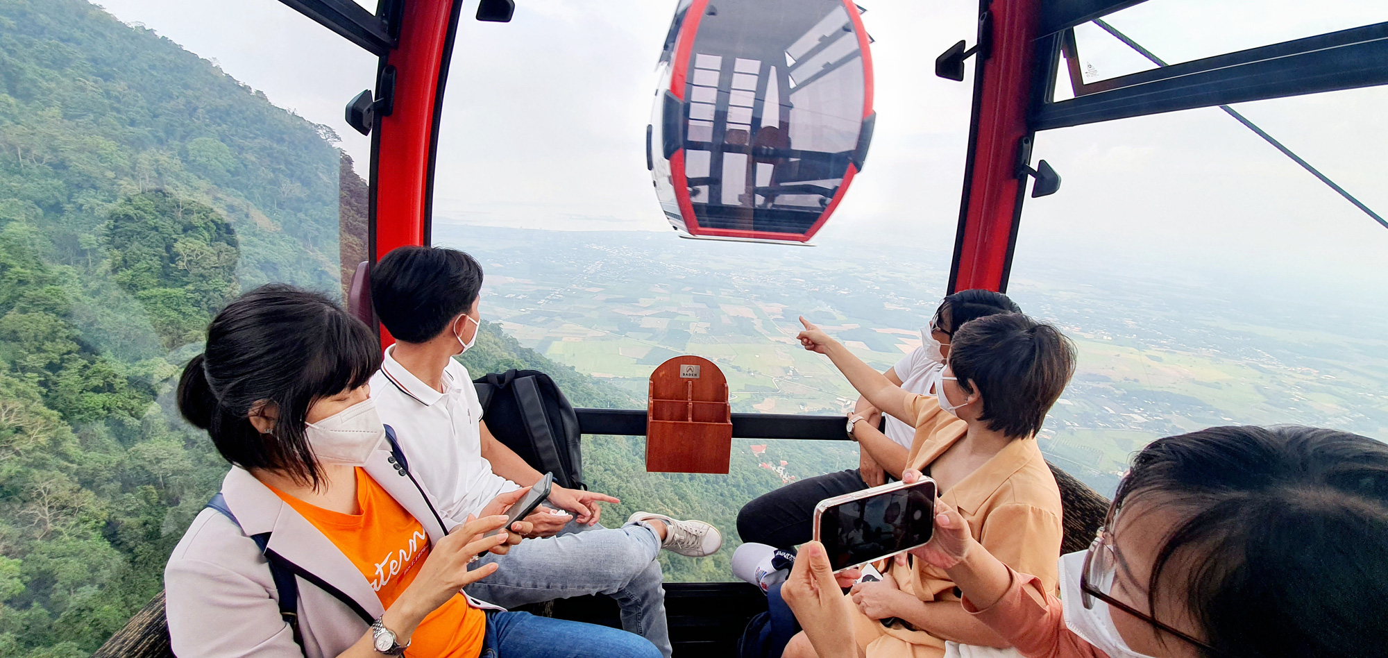 Ng&agrave;nh du lịch chờ ti&ecirc;u ch&iacute; an to&agrave;n chung (*): Mong sớm mở đường đ&oacute;n kh&aacute;ch quốc tế - Ảnh 1.