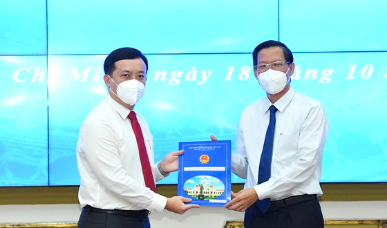Bí thư quận 10 làm Chánh Văn phòng UBND TP HCM - Ảnh 1.
