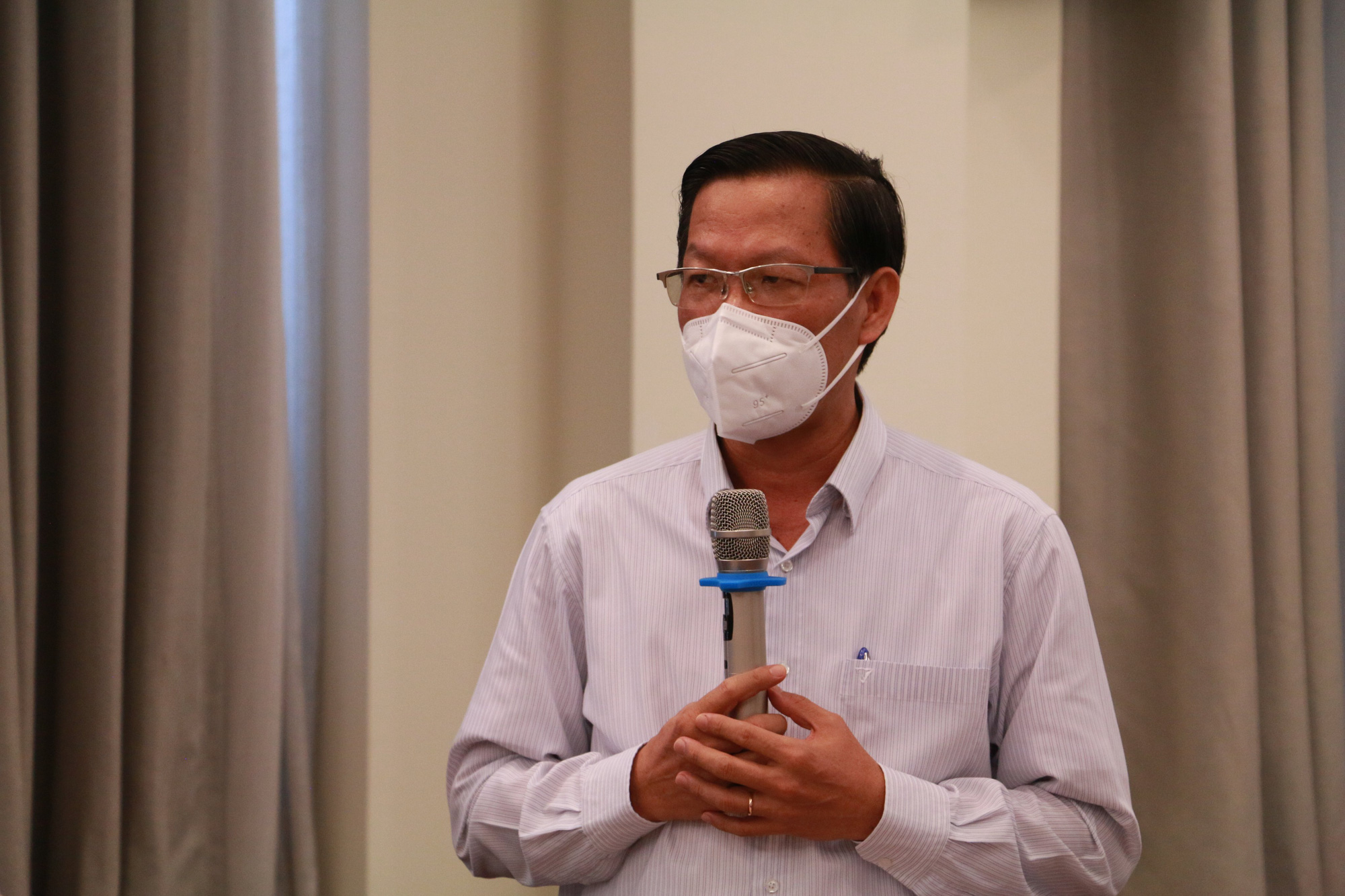 Chủ tịch UBND TP HCM n&oacute;i về kế hoạch x&acirc;y dựng nh&agrave; ở gi&aacute; rẻ cho người thu nhập thấp - Ảnh 2.