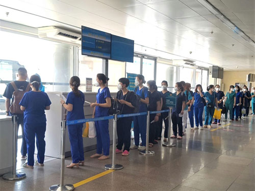 Đoàn y - bác sĩ Đà Nẵng vào TP HCM chống dịch - Ảnh 1.
