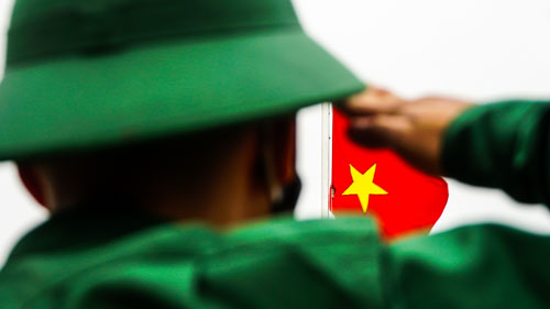 Cuộc thi ảnh Thiêng liêng cờ Tổ quốc: Tự hào Việt Nam - Ảnh 5.