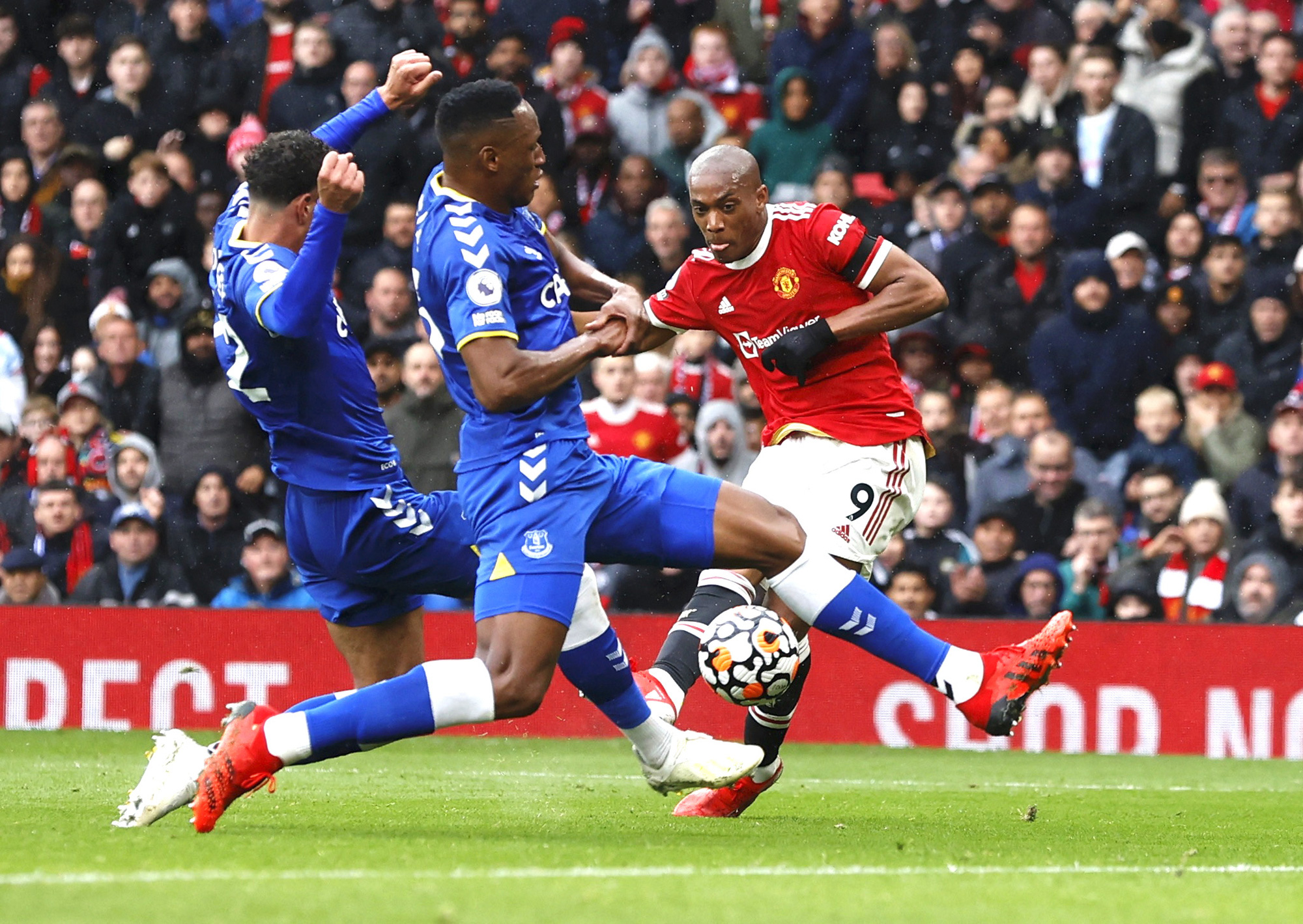 Ronaldo không ghi bàn, Man United chia điểm chật vật với Everton - Ảnh 4.