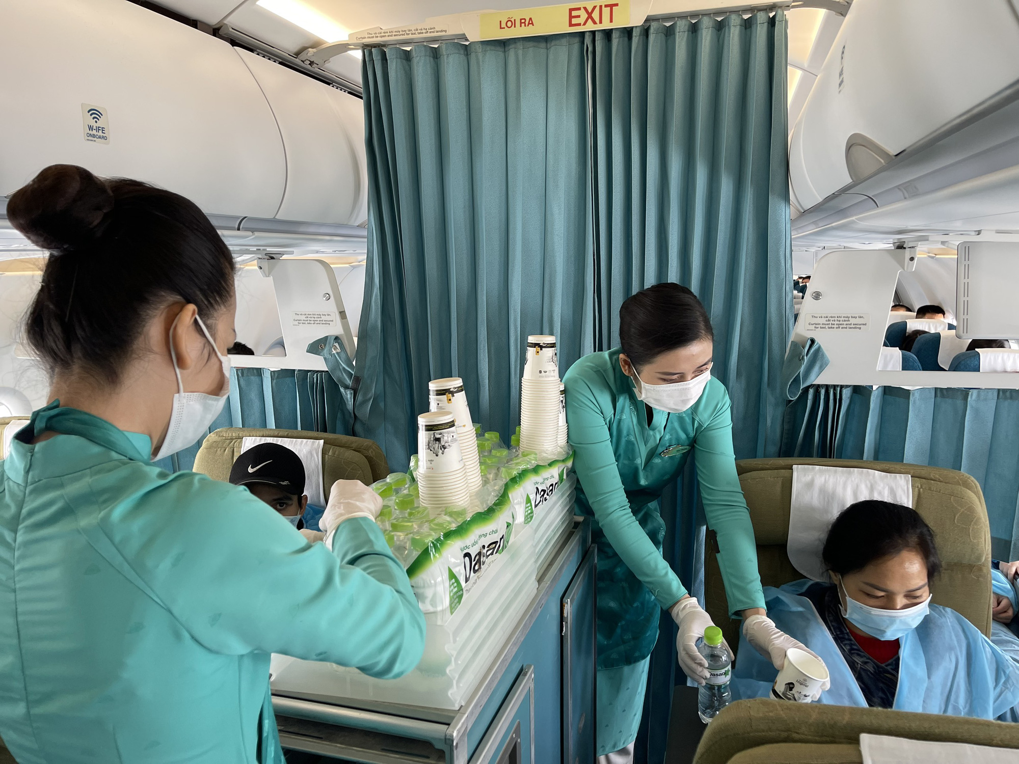 Hơn 600 người d&acirc;n từ TP HCM về qu&ecirc; Bắc Ninh - Ảnh 9.