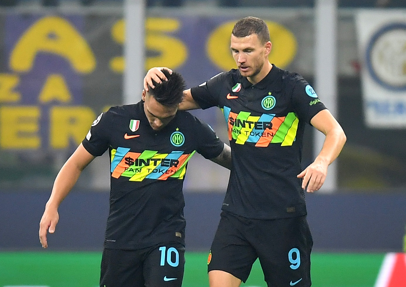 Đả bại đội đầu bảng, Inter Milan có chiến thắng đầu tiên ở Champions League - Ảnh 6.