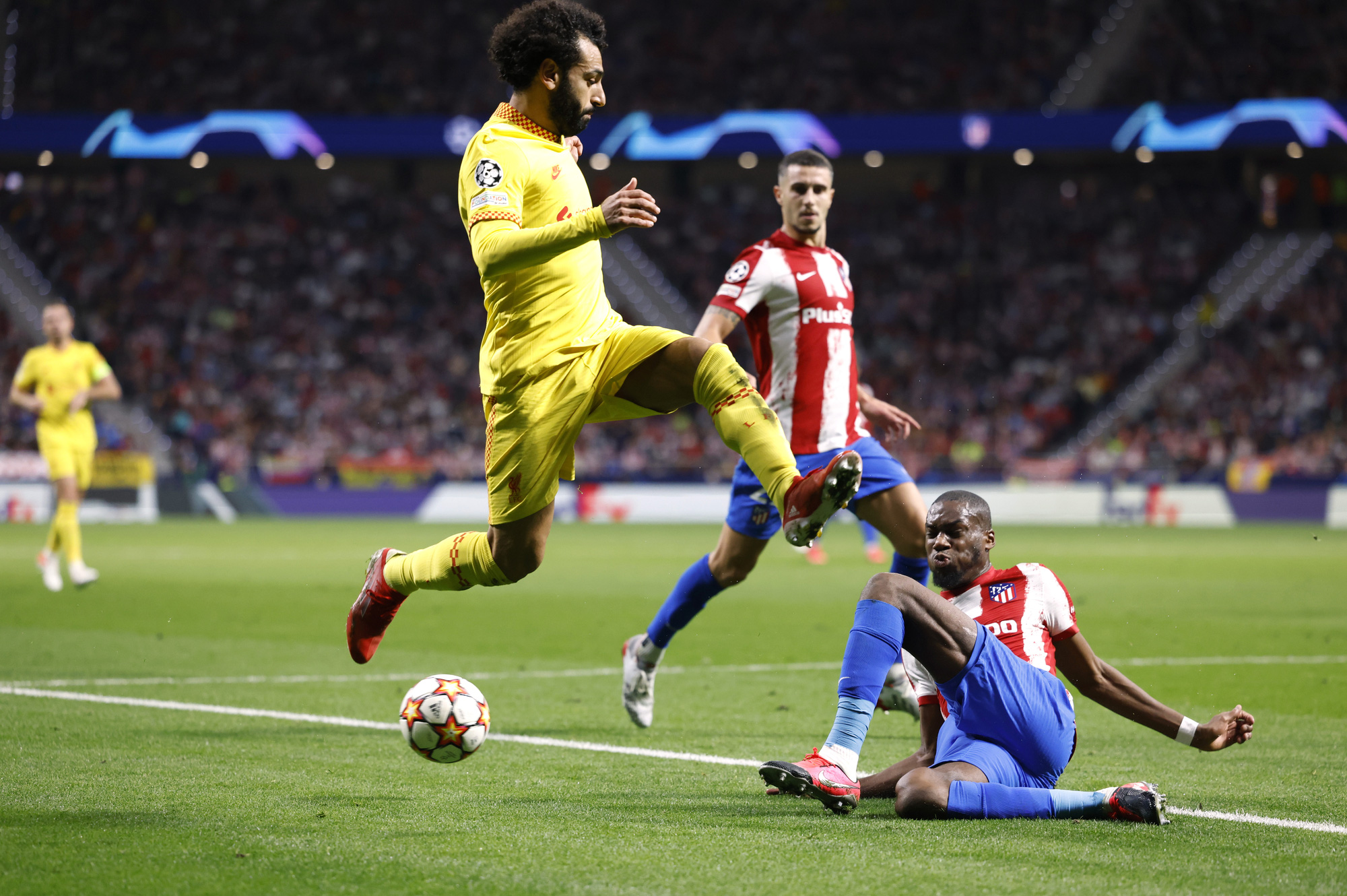 Salah lập c&uacute; đ&uacute;p, Liverpool thắng ngoạn mục ở xứ b&ograve; t&oacute;t - Ảnh 2.