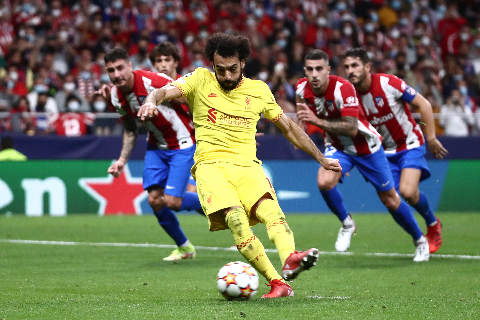 Salah lập c&uacute; đ&uacute;p, Liverpool thắng ngoạn mục ở xứ b&ograve; t&oacute;t - Ảnh 3.