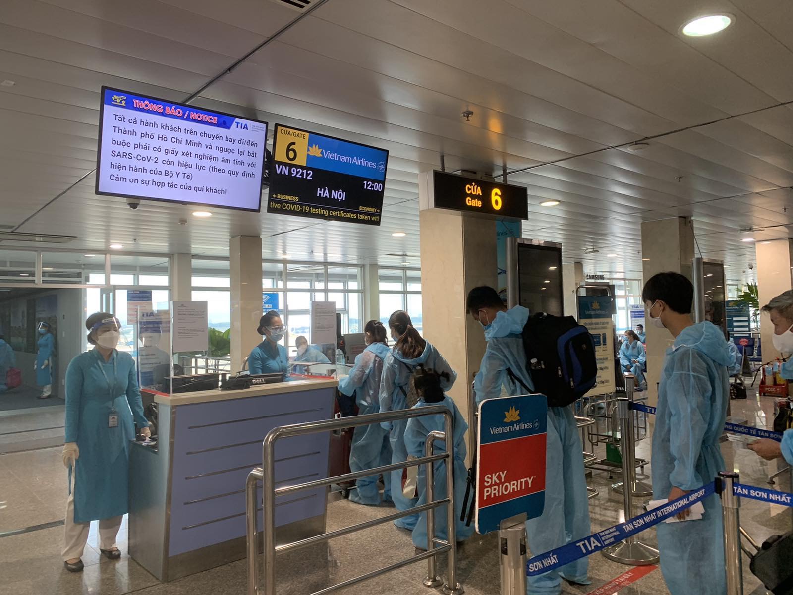 Hơn 600 người d&acirc;n từ TP HCM về qu&ecirc; Bắc Ninh - Ảnh 6.
