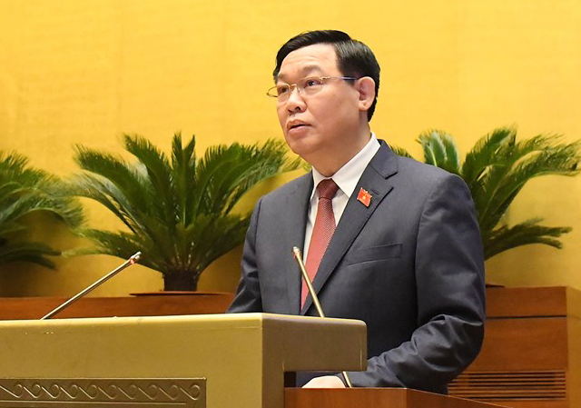 Chủ tịch Quốc hội: Chia sẻ sâu sắc tổn thất, mất mát, khó khăn mà người dân phải gánh chịu