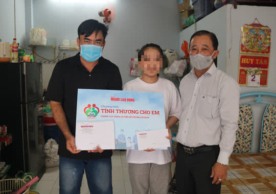 Nghẹn lòng tiếng khóc gọi ba!