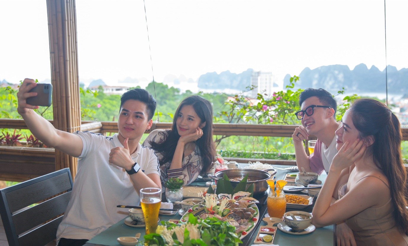 Săn ưu đãi du lịch thời bình thường mới: Rẻ th&ocirc;i chưa đủ, an to&agrave;n mới l&agrave; tr&ecirc;n hết - Ảnh 1.