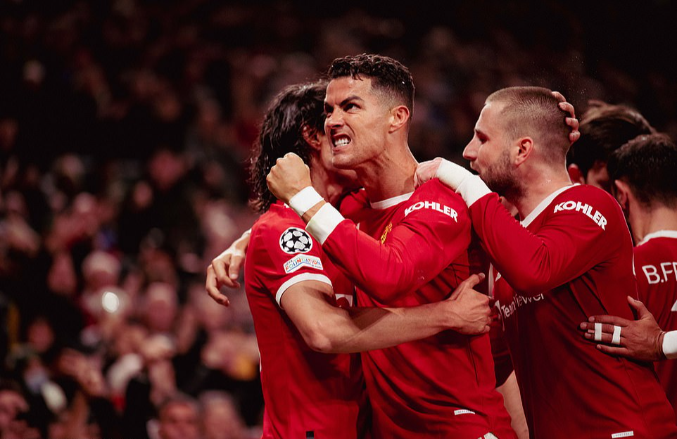 Ngược dòng điên cuồng ở Old Trafford, Man United đại phá Atalanta - Ảnh 10.
