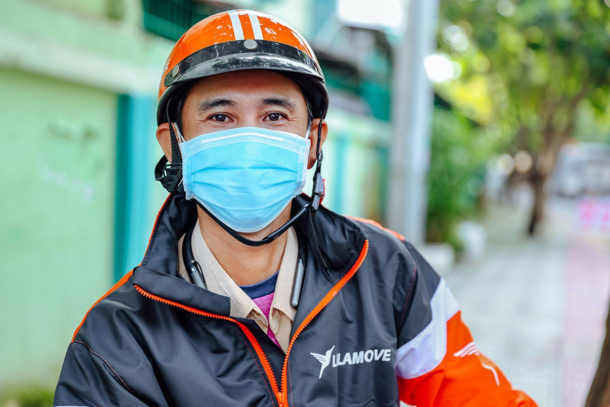 Chuyện b&acirc;y giờ mới kể của shipper m&ugrave;a dịch - Ảnh 2.